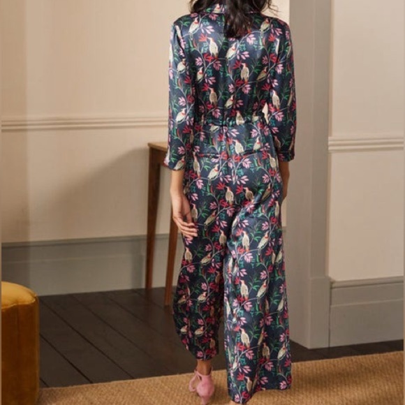 NWT Boden Collar Detail Cropped Jumpsuit -French Navy - Berry Bird  Size 4P - Picture 2 of 16